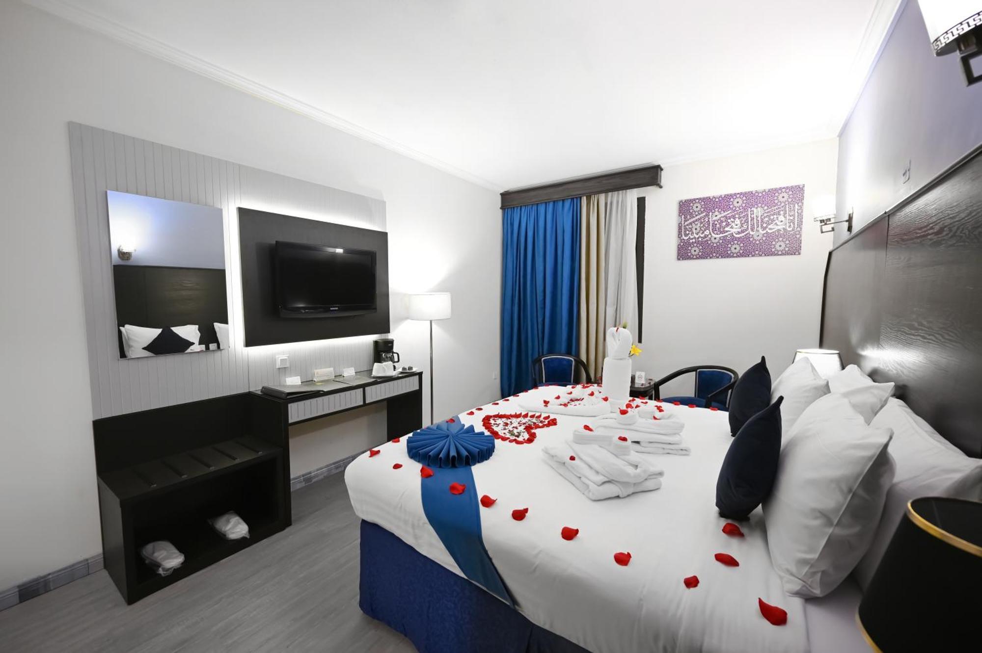 Отель Grand Plaza Al Madina Медина Экстерьер фото