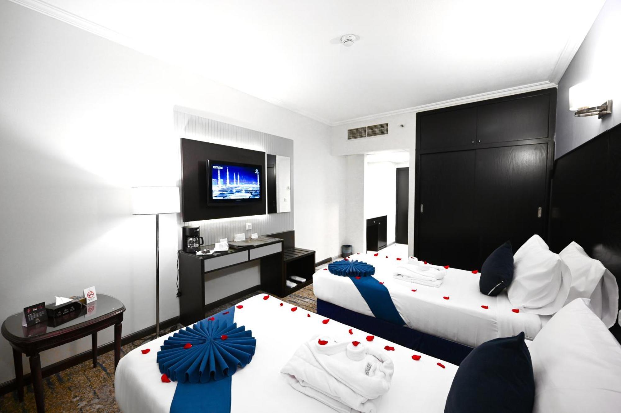 Отель Grand Plaza Al Madina Медина Экстерьер фото