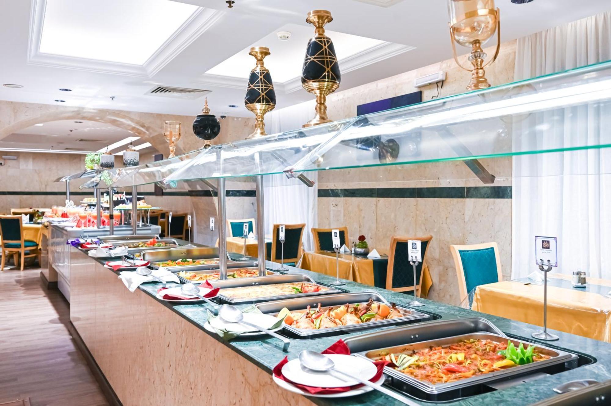 Отель Grand Plaza Al Madina Медина Экстерьер фото