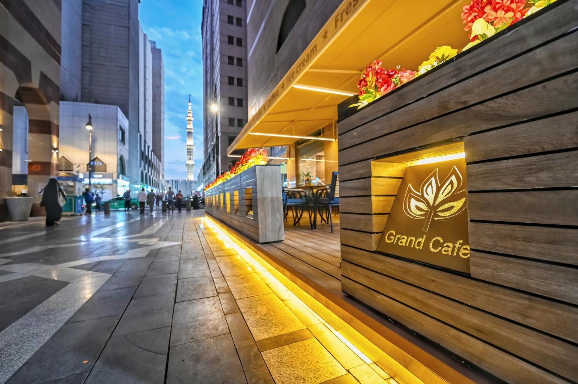 Отель Grand Plaza Al Madina Медина Экстерьер фото