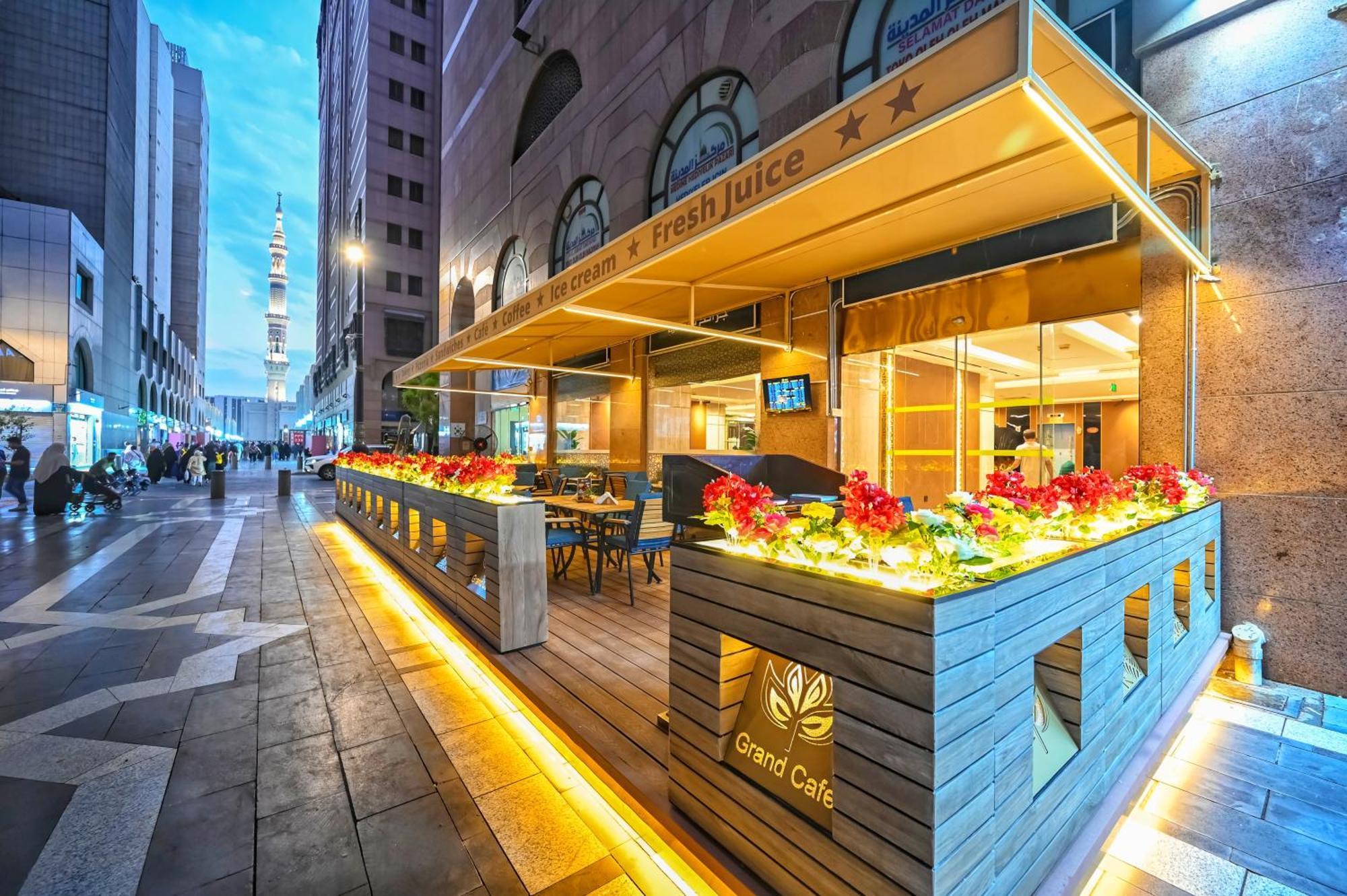 Отель Grand Plaza Al Madina Медина Экстерьер фото