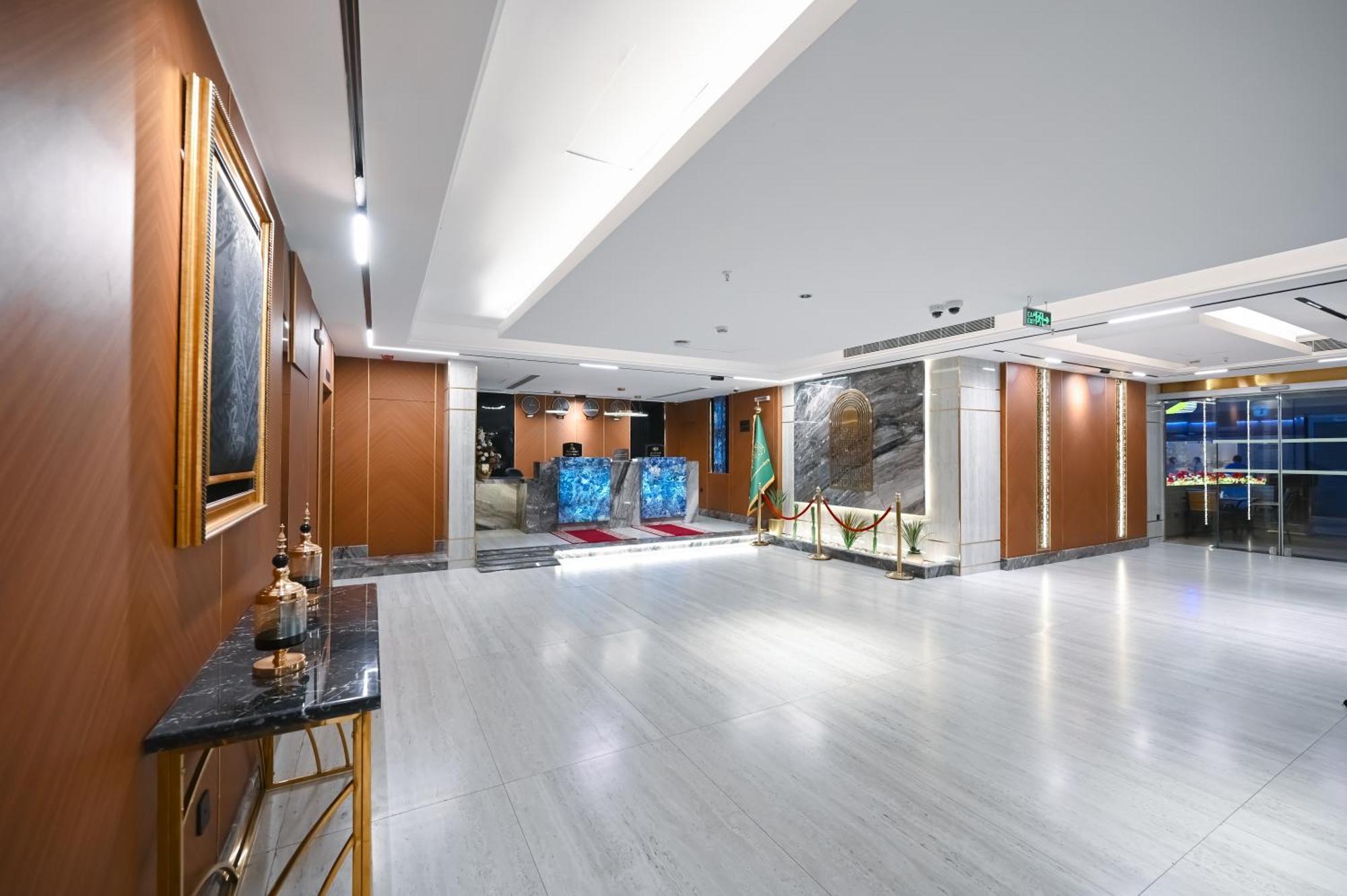 Отель Grand Plaza Al Madina Медина Экстерьер фото